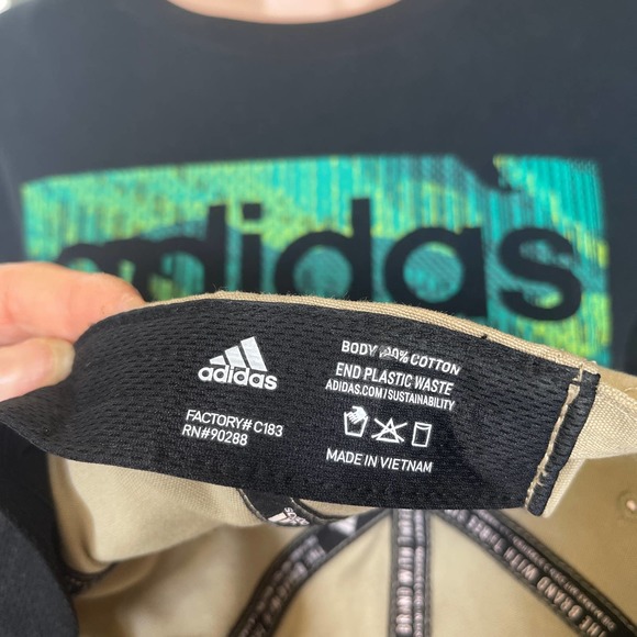 Adidas set of T-shirt and hat Men Sz XL (18/20) gently used - Picture 6 of 12